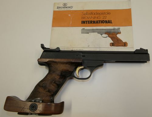 Pistole FN Browning International im Kaliber .22lr