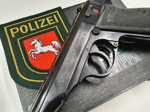 Carl Walther PP Waffenfabrik Ulm/Do. Kaliber 7,65mm Browning Stempel Nds Polizei Niedersachsen